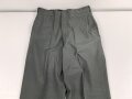 U.S. Army, Uniformjacke datiert 1981. Die Effekten scheinbar original vernäht, dazu eine passende Hose.