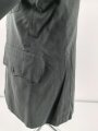 U.S. Army, Uniformjacke datiert 1981. Die Effekten scheinbar original vernäht, dazu eine passende Hose.