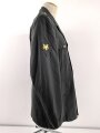 U.S. Army, Uniformjacke datiert 1981. Die Effekten scheinbar original vernäht, dazu eine passende Hose.
