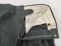 U.S. Army, Uniformjacke datiert 1971. Die Effekten scheinbar original vernäht, dazu eine passende Hose.