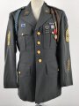 U.S. Army, Uniformjacke datiert 1975. Die Effekten scheinbar original vernäht
