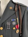 U.S. Army, Uniformjacke datiert 1975. Die Effekten scheinbar original vernäht