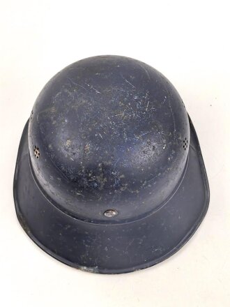 Stahlhelm Luftschutz, in allen Teilen originales Stück, ungereinigt