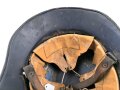 Stahlhelm Luftschutz, in allen Teilen originales Stück, ungereinigt