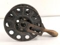 Handkabelrolle Wehrmacht. Originallack, ungereinigt, Durchmesser etwa 25cm, datiert 1939.