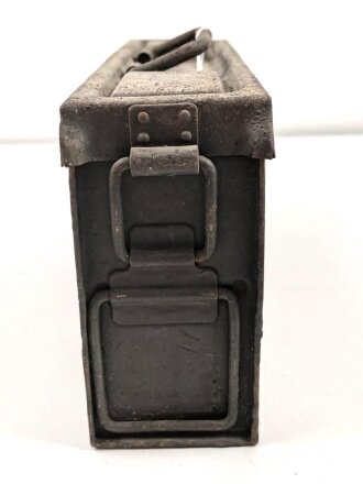 Patronenkasten 41 Wehrmacht. Ungereinigtes Stück, Originallack.