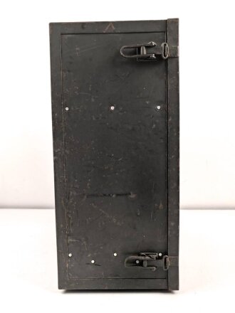 Transportkasten zum Fu.30 ( Funkpeiler) Richtgerät . Originallack, mit nummerngleichem  Gehäusedeckel. die Inneneinteilung ergänzt ?