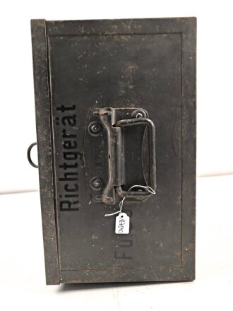 Transportkasten zum Fu.30 ( Funkpeiler) Richtgerät . Originallack, mit nummerngleichem  Gehäusedeckel. die Inneneinteilung ergänzt ?