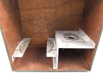 Transportkasten zum Fu.30 ( Funkpeiler) Richtgerät . Originallack, mit nummerngleichem  Gehäusedeckel. die Inneneinteilung ergänzt ?