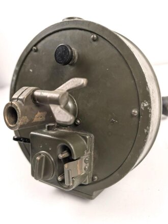 Richtkreis zum Fu.30 ( Funkpeiler) Richtgerät . Originallack, klare Durchsicht, Hersteller Ert, ungereinigt