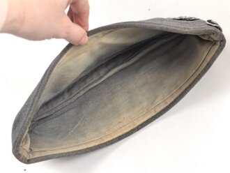 Luftwaffe, Schiffchen für Mannschaften. Stark getragenes Stück, der Adler original, aber neuzeitlich ergänzt. Kopfgrösse gemessen 58