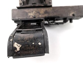 Gurtfüller für Maschinengewehr 50 Schuss Gurt Wehrmacht. Hersteller cnx. Meiner Meinung nach ein guter Wasserfund. beweglich