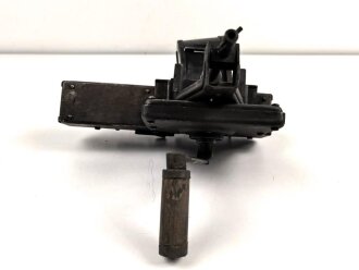 Gurtfüller für Maschinengewehr 50 Schuss Gurt Wehrmacht. Hersteller cnx. Meiner Meinung nach ein guter Wasserfund. beweglich