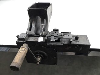 Gurtfüller für Maschinengewehr 50 Schuss Gurt Wehrmacht. Hersteller cnx. Meiner Meinung nach ein guter Wasserfund. beweglich