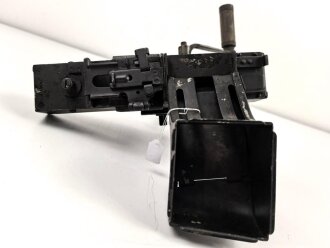 Gurtfüller für Maschinengewehr 50 Schuss Gurt Wehrmacht. Hersteller cnx. Meiner Meinung nach ein guter Wasserfund. beweglich