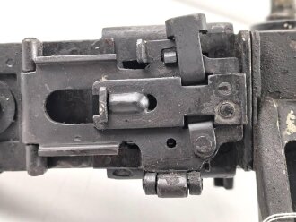 Gurtfüller für Maschinengewehr 50 Schuss Gurt Wehrmacht. Hersteller cnx. Meiner Meinung nach ein guter Wasserfund. beweglich