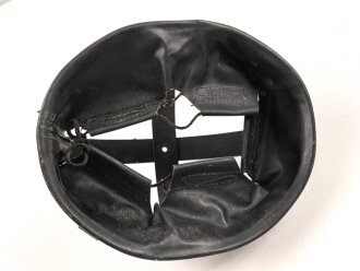 Großbritannien Innenfutter für einen Stahlhelm, guter Zustand, datiert 1949. Ungereinigt