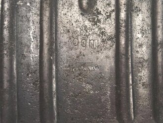 Magazin MP44 Wehrmacht, Hersteller gqm, eine "Lippe" abgeschnitten, somit hält keine Patrone mehr und die Eigenschaften als Magazin sind nicht mehr gegeben .  Frei Verkäuflich ab 18. Jahren