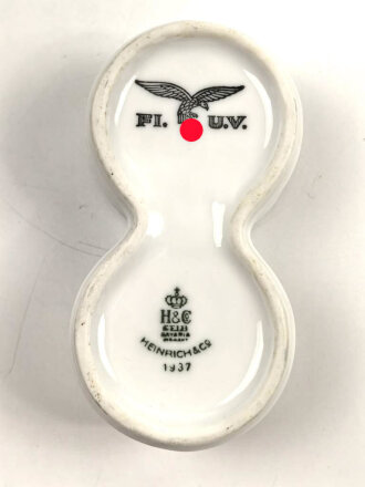 Luftwaffe, Kantinenporzellan Salz- und Pfeffer, datiert 1937, Hersteller Selb Bavaria Heinrich&Co, Breite 10,5cm, gebraucht