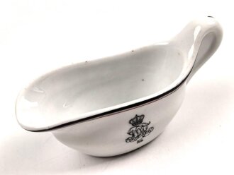 Kaiserreich, Feld Artillerie Regiment 53 Kantinenporzellan, kleine Sauciere, Gesamtlänge 13cm, Franz Kreski Bramberg, datiert 1914, gebraucht