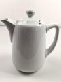 Luftwaffe, Kantinenporzellan große Kaffeekanne, Höhe 29cm, Hersteller Felda Rhön Stadtlengsfeld 1936. Gebraucht