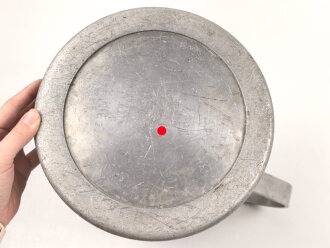 Luftwaffe, Unterkunft Wasserkanne aus Leichtmetall . Guter Zustand, datiert 1940