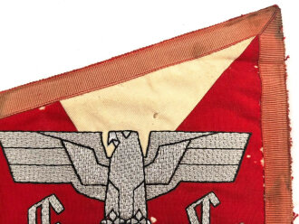 Kraftfahrzeugstander für ein Fahrzeug der Gauleitung der NSDAP. Alterspuren, Maße 23,5 x 32,5cm
