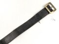 Eindornkoppel schwarzes Leder, Höhe 50mm, Gesamtlänge etwa 122cm, schweres Messingschloss