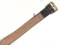 Eindornkoppel schwarzes Leder, Höhe 50mm, Gesamtlänge etwa 122cm, schweres Messingschloss