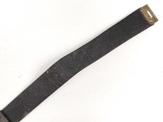 Eindornkoppel schwarzes Lackleder, Höhe 40mm, Gesamtlänge etwa 114cm, Messingschloss