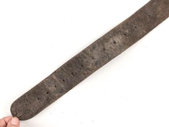 Eindornkoppel ungeschwarzes Leder, Höhe 40mm, Gesamtlänge etwa 94cm, Eisenschloss