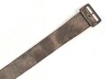 Eindornkoppel ungeschwarzes Leder, Höhe 40mm, Gesamtlänge etwa 94cm, Eisenschloss