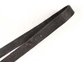 Eindornkoppel schwarzes Leder, Höhe 27mm, Gesamtlänge etwa 105cm, Eisenschliesse