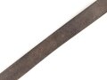 Eindornkoppel ungeschwärzes Leder, Höhe 44mm, Gesamtlänge etwa 110cm, Eisenschloss lackiert