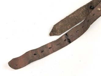 Lederriemen braun,  Breite knapp 2,5cm, Länge etwa 67cm