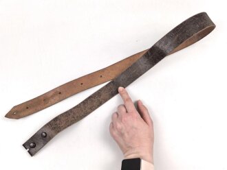 Lederriemen braun, Breite 3,2cm, Länge etwa 106cm,...