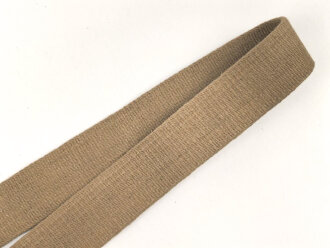 Leder/ Leinenriemen geschwärzt, Breite knapp 4cm, eiserne Beschläge Länge etwa 90cm, Alter und Herkunft unbekannt