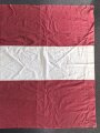 Österreich Fahne, mit hoher wahrscheinlichkeit aus den 1930iger Jahren, stammt aus einem alten Bestand mit vielen Hakenkreuzfahnen und Teilen davon. Maße 110 x 160cm