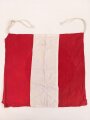 Österreich Fahne, mit hoher wahrscheinlichkeit aus den 1930iger Jahren, stammt aus einem alten Bestand mit vielen Hakenkreuzfahnen und Teilen davon. Maße 55 x 60cm