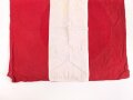 Österreich Fahne, mit hoher wahrscheinlichkeit aus den 1930iger Jahren, stammt aus einem alten Bestand mit vielen Hakenkreuzfahnen und Teilen davon. Maße 55 x 60cm