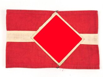 Armbinde für Angehörige der Hitlerjugend, deutlich getragenes Stück