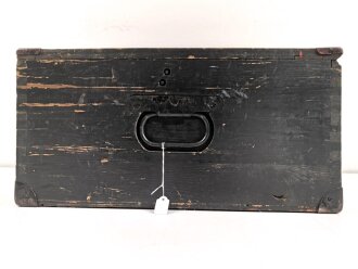 Fernschreibstationskasten Wehrmacht. Maße etwa 46 x 51 x 23cm. Originallack, ungereinigtes Stück
