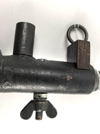 Fahrzeugantennensockel für Kübelwagen der Wehrmacht. Originallack.