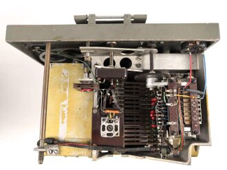 Funk Horch Empfänger a, Fu.H.a. Gerät Nummer 337, datiert 1942. Originallack, Funktion nicht geprüft.