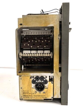 Funk Horch Empfänger a, Fu.H.a. Gerät Nummer 337, datiert 1942. Originallack, Funktion nicht geprüft.