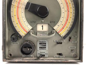 Funk Horch Empfänger a, Fu.H.a. Gerät Nummer 337, datiert 1942. Originallack, Funktion nicht geprüft.