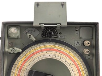 Funk Horch Empfänger a, Fu.H.a. Gerät Nummer 337, datiert 1942. Originallack, Funktion nicht geprüft.