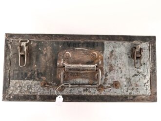 Transportkasten "Fu 2b ( Vorrat)" teilrestauriertes Stück, gehört ins KFZ72.