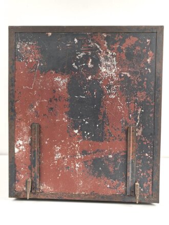 Transportkasten "Fu 6 ( Vorrat)" Originallack, ungereinigtes Stück mit zugehörigem Gehäusedeckel, gehört ins KFZ61.