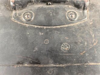 Morse Schreiber 5 Wehrmacht ( M.S. 5 ) Hersteller Rudolf Hell. Original lackiertes Gerät in sehr gutem Gesamtzustand, Funktion nicht geprüft. Nach dem Krieg weiterbenutzt